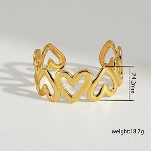 Source Unknown Gold Heart Link Open Cuff Bracelet
